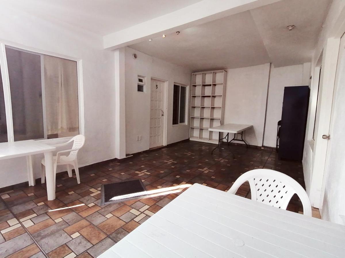Hostal Maple Querétaro Eksteriør bilde